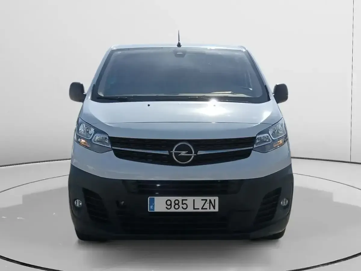 Usado Opel Vivaro 102 CV (75 kW) 2022 Blanco Monovolumen