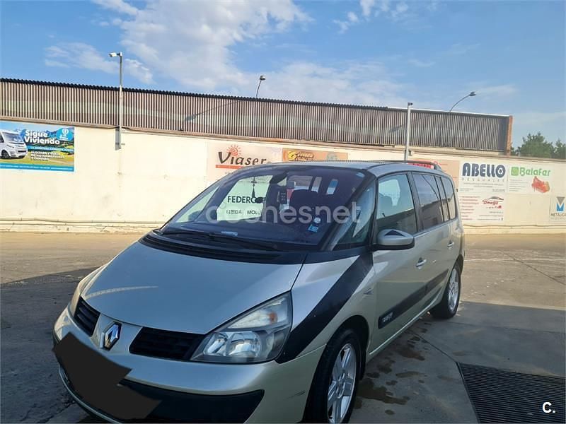 Beige Usado 2004 Renault Grand Espace Dynamique Monovolumen | 2750 € - Imagen 1/3