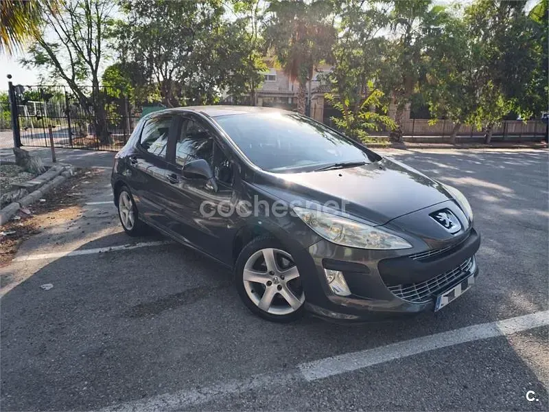 Usado Peugeot 308 Sport 136 CV (100 kW) 2007 Gris / plata Utilitario