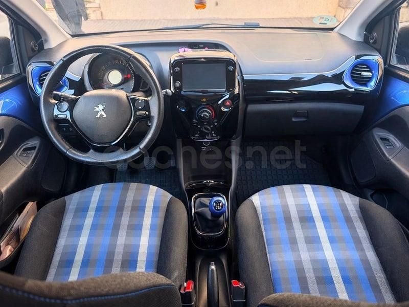 Usado Peugeot 108 Active 72 CV (52 kW) 2021 Azul Berlina
