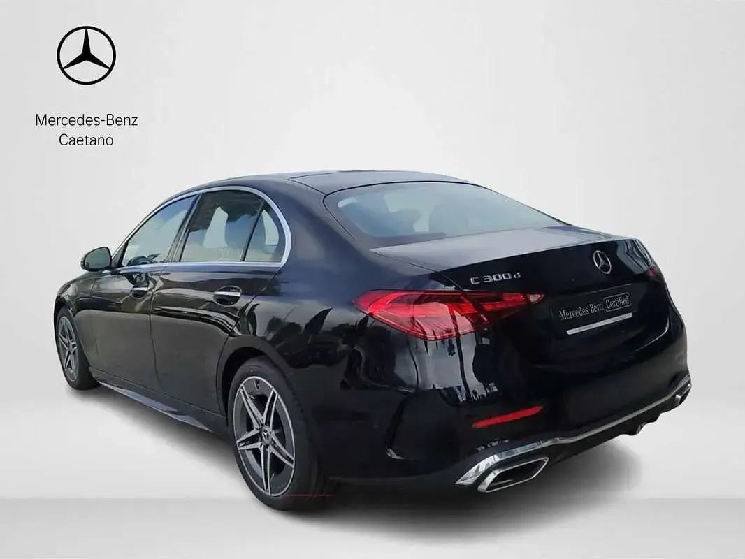 Usado Mercedes C300 265 CV (194 kW) 2026 Negro Berlina