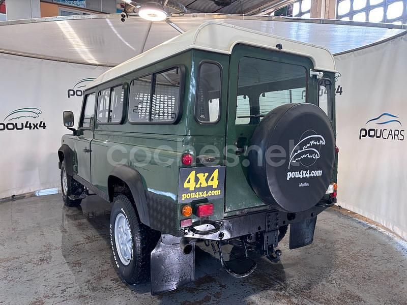 Usado Land Rover Defender 122 CV (89 kW) 1999 Verde SUV
