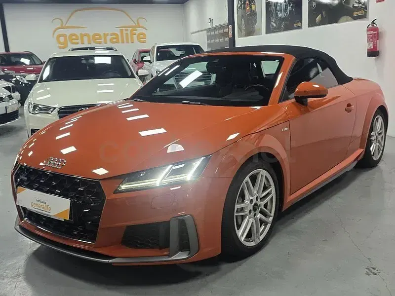 Usado Audi TT S-Line 245 CV (180 kW) 2019 Naranja Descapotable