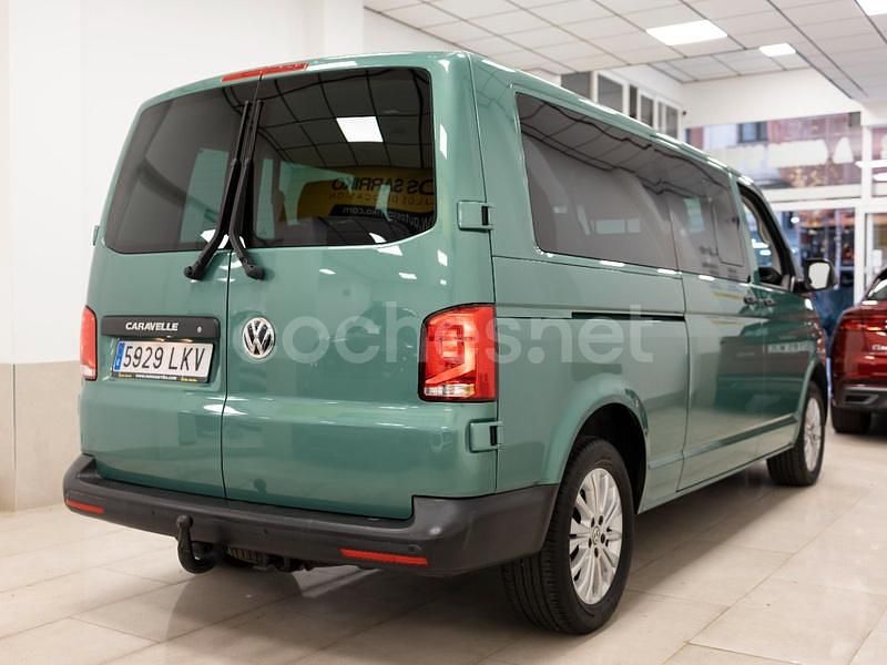 Usado VW Caravelle 150 CV (110 kW) 2020 Verde Monovolumen