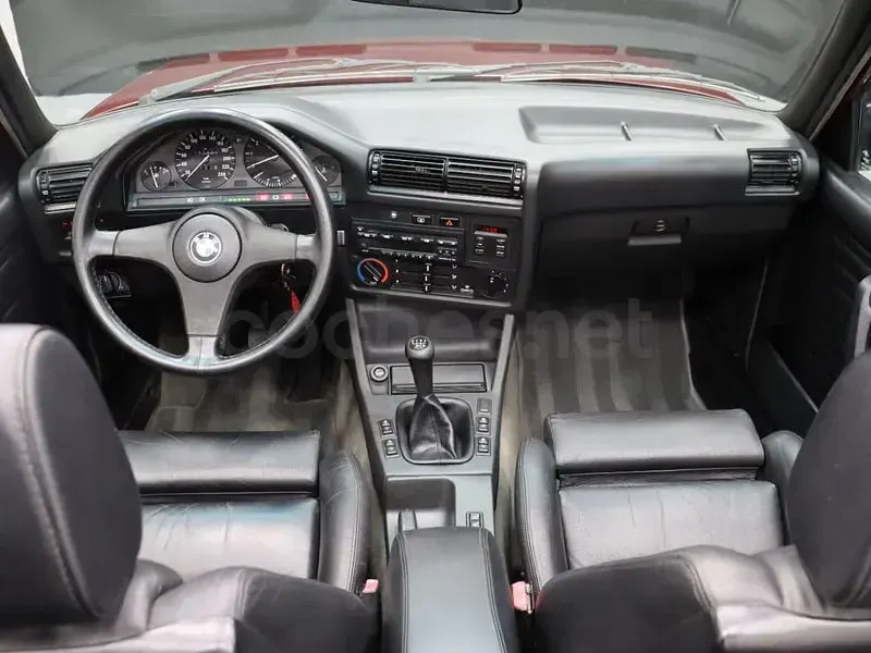 Usado BMW 318 Cabriolet 115 CV (84 kW) 1993 Granate Descapotable
