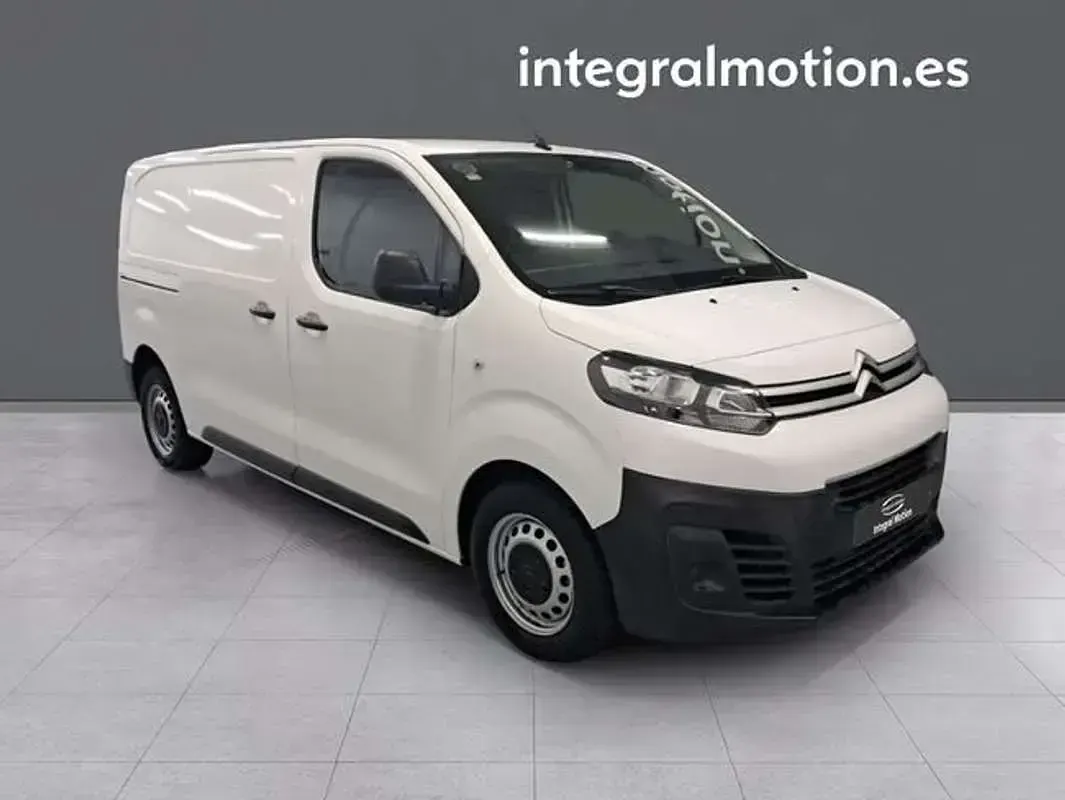 Usado Citroën Jumpy 102 CV (75 kW) 2024 Blanco Monovolumen