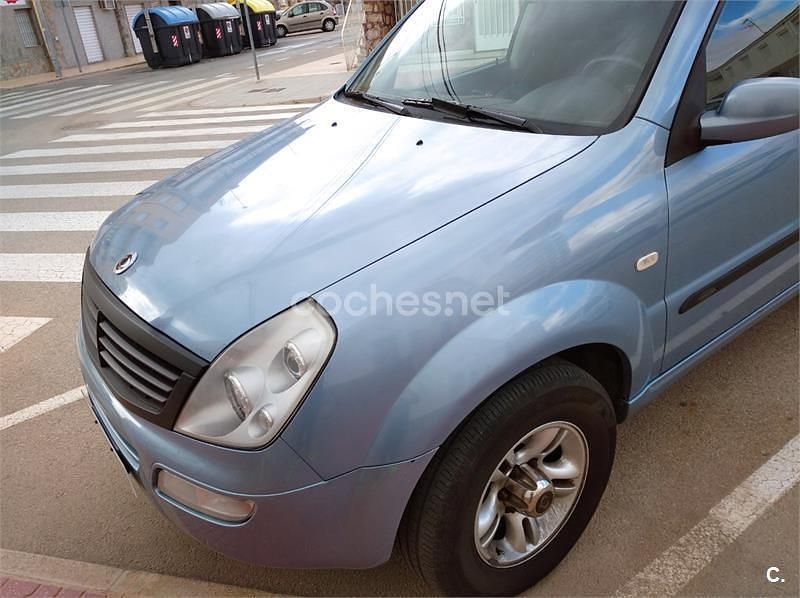 Usado SsangYong Rexton 165 CV (121 kW) 2005 Azul SUV