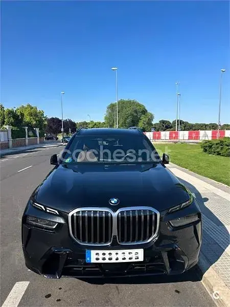 Usado BMW X7 Comfort Edition 352 CV (258 kW) 2025 Negro SUV