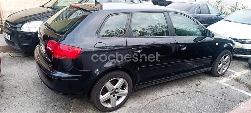 Usado Audi A3 Attraction 170 CV (125 kW) 2006 Negro Utilitario