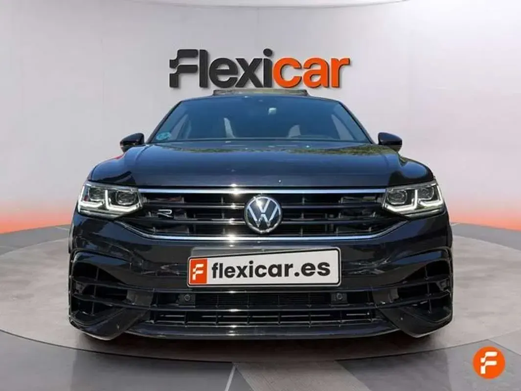 Usado VW Tiguan R 320 CV (235 kW) 2022 Negro SUV