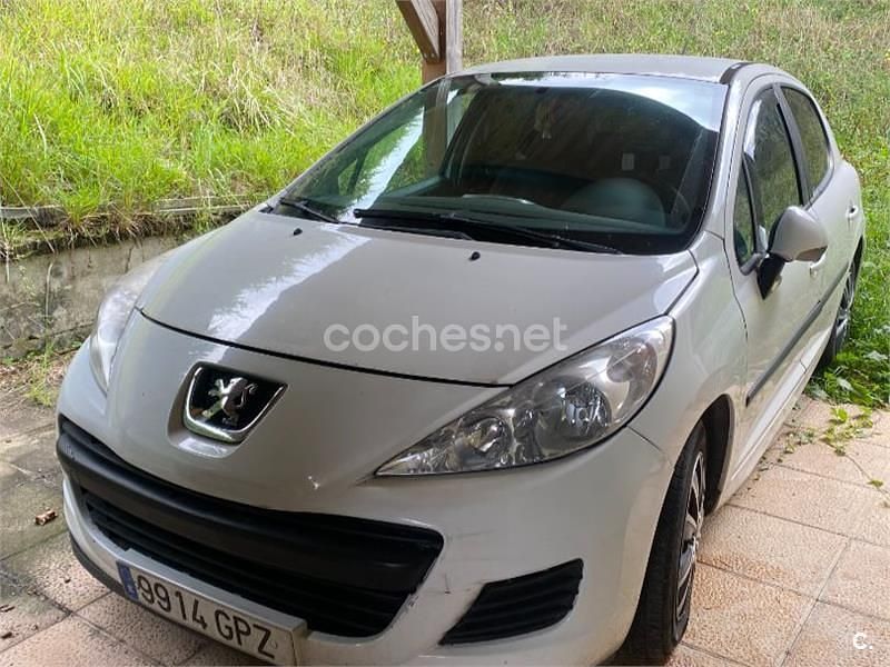 Blanco Usado 2009 Peugeot 207 Berlina | 3200 € (Precio justo) - Imagen 1/4