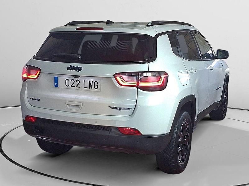 Usado Jeep Compass Trailhawk 240 CV (176 kW) 2022 Blanco SUV