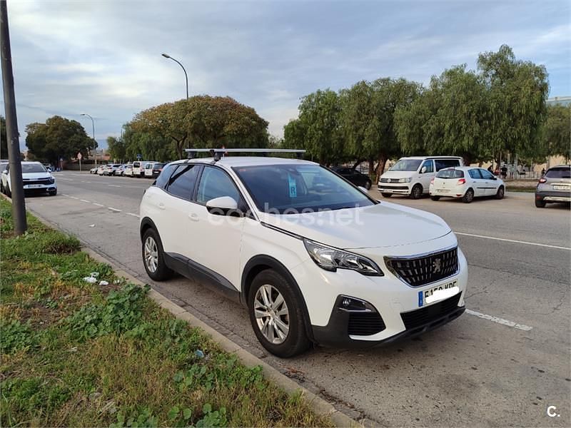 Blanco Usado 2017 Peugeot 3008 Allure SUV | 9800 € (Precio justo) - Imagen 1/4