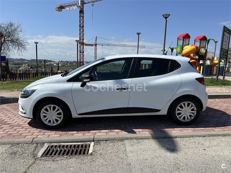 Usado Renault Clio IV Life 76 CV (55 kW) 2018 Blanco Berlina