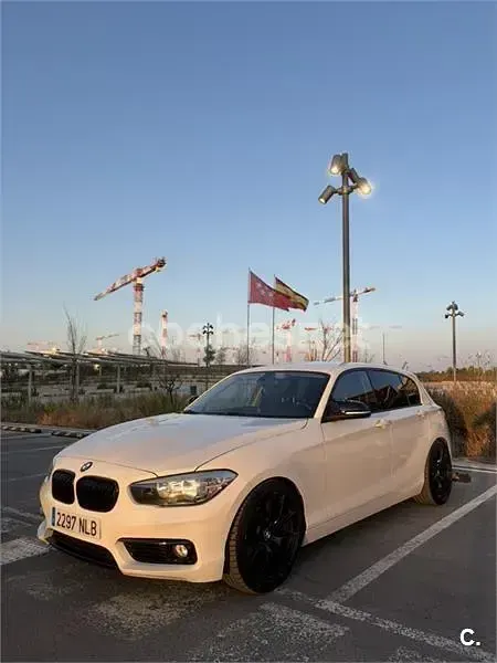 Usado BMW 120 Comfort Edition 184 CV (135 kW) 2017 Blanco Berlina