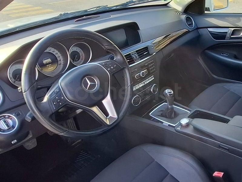Usado Mercedes C180 156 CV (114 kW) 2012 Blanco Coupe