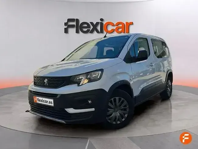 Usado Peugeot Rifter Active 102 CV (75 kW) 2023 Blanco Monovolumen