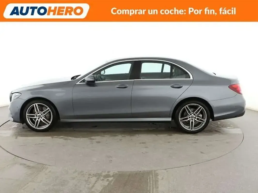 Usado Mercedes E220 AMG line 196 CV (144 kW) 2017 Gris Berlina