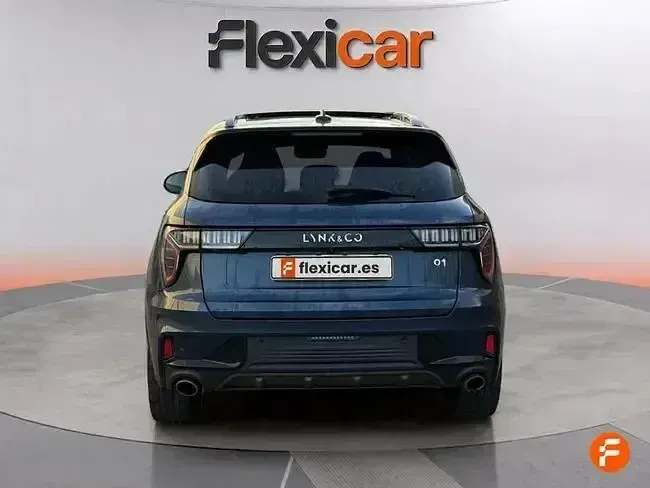 Usado Lynk & Co 01 261 CV (191 kW) 2022 Azul SUV