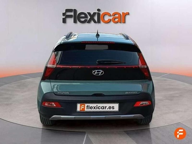 Usado Hyundai Bayon 84 CV (61 kW) 2022 Verde SUV