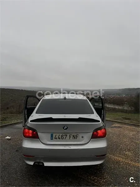 Usado BMW 530 231 CV (169 kW) 2007 Gris / plata Berlina