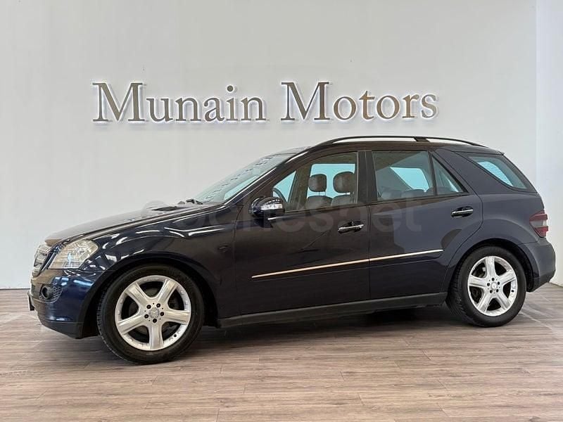 Usado Mercedes ML320 224 CV (164 kW) 2007 Azul SUV