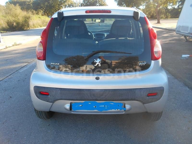 Usado Peugeot 107 68 CV (50 kW) 2007 Gris / plata Utilitario