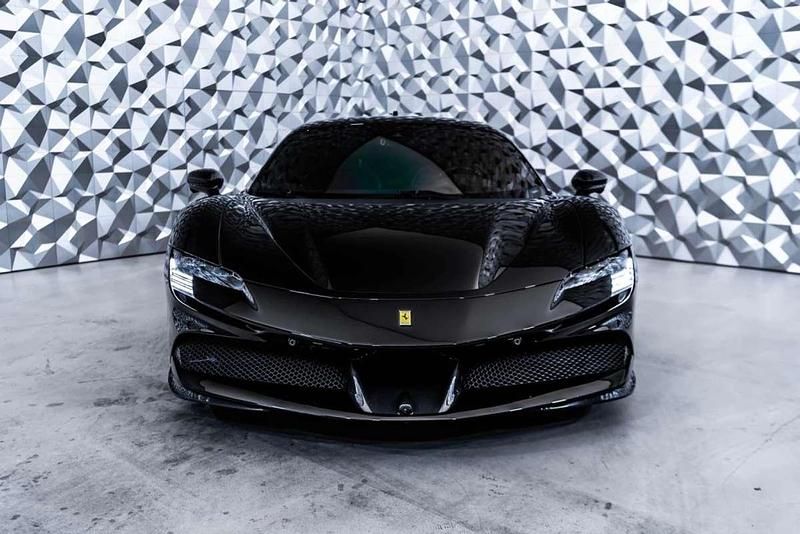 Usado Ferrari SF90 999 CV (734 kW) 2022 Negro Coupe