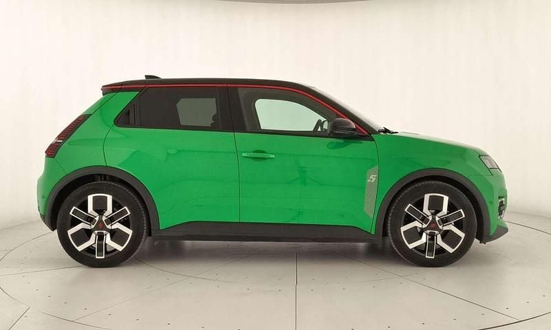 Usado Renault Megane E-Tech Techno 110 kW (150 CV) 2025 Verde Utilitario