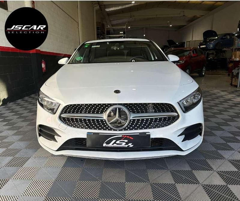 Usado Mercedes A200 163 CV (119 kW) 2019 Blanco Berlina