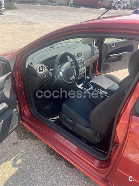 Granate Usado 2007 Ford Focus Sport Berlina | 3000 € (Precio justo) - Imagen 1/4