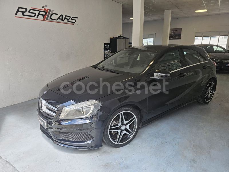 Negro Usado 2015 Mercedes A180 AMG line Berlina | 14.490 € (Precio justo) - Imagen 1/4