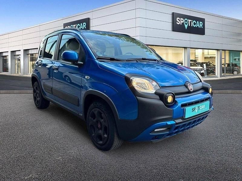 Usado Fiat Panda Cross Cross 70 CV (51 kW) 2022 Azul Utilitario