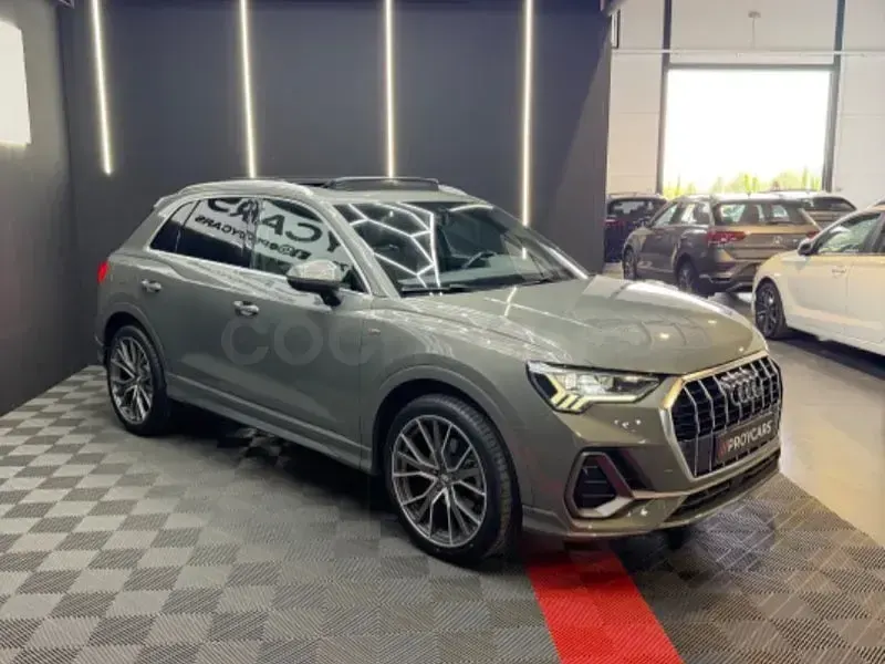 Usado Audi Q3 S-Line 150 CV (110 kW) 2020 Gris / plata SUV