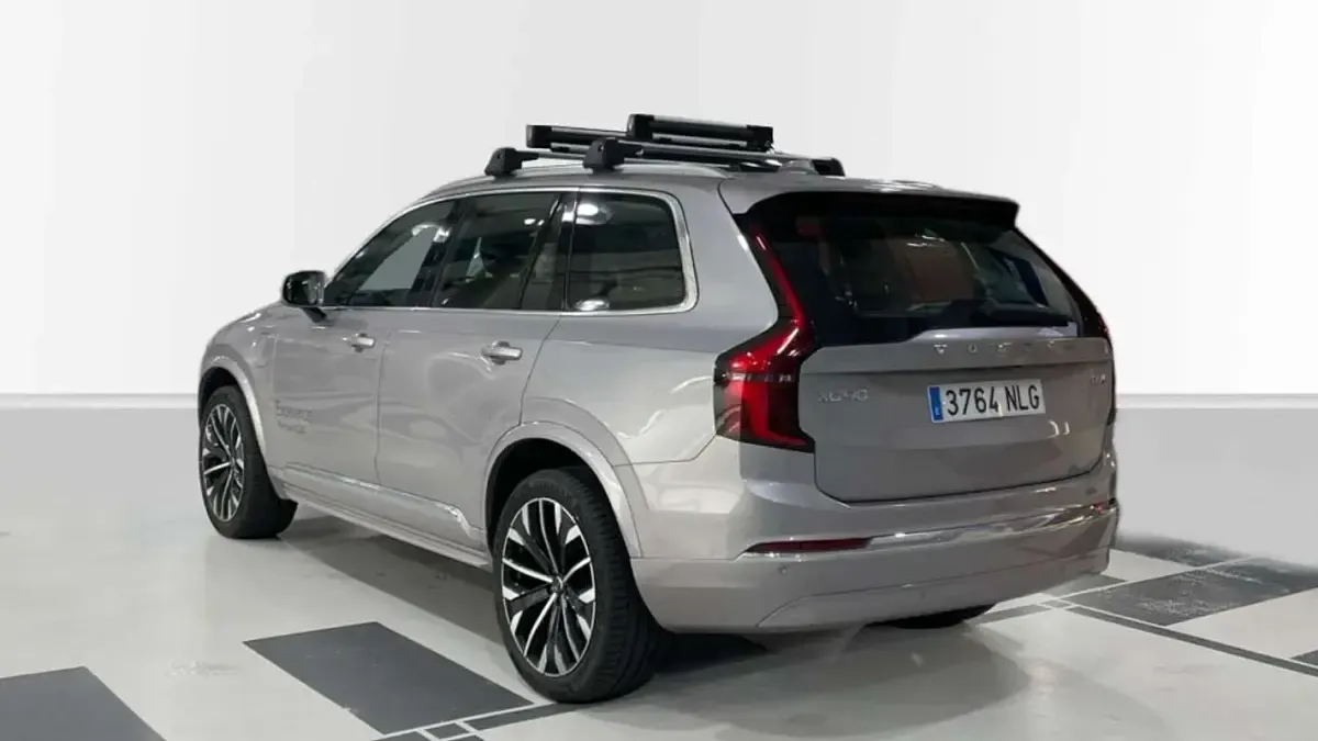 Usado Volvo XC90 Core 455 CV (334 kW) 2026 Plateado SUV