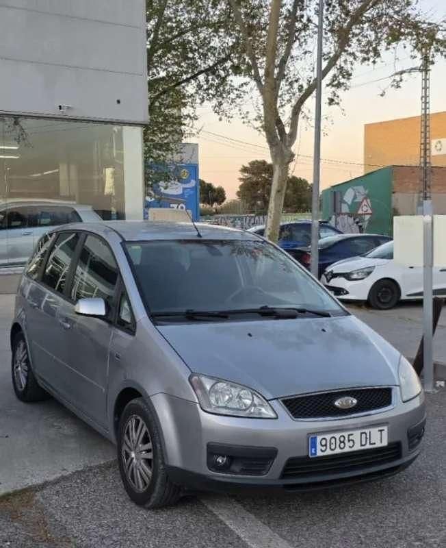 Usado Ford C-MAX Ghia 136 CV (100 kW) 2005 Gris Monovolumen