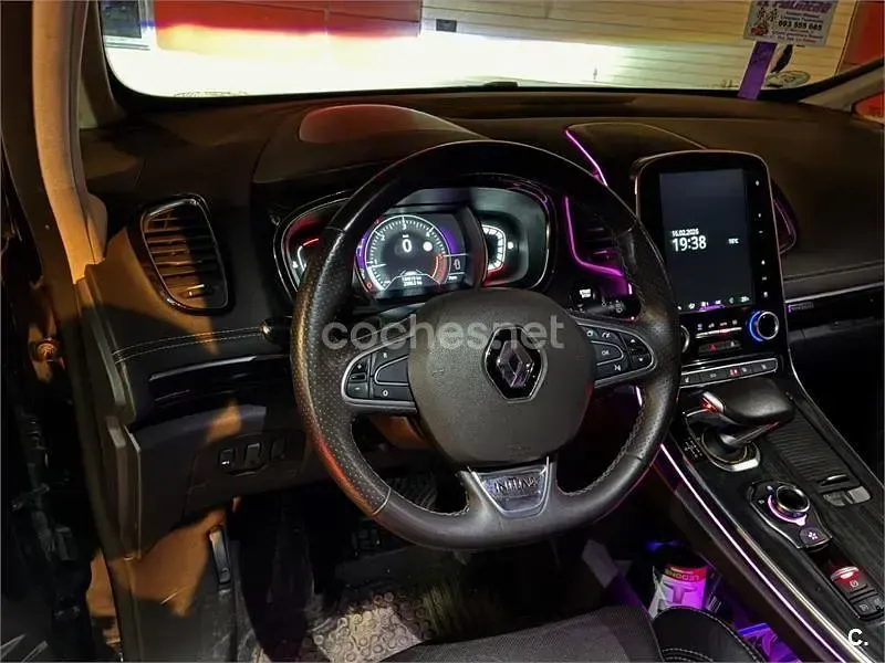 Usado Renault Espace Initiale 160 CV (117 kW) 2017 Negro Monovolumen