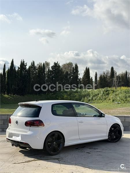 Usado VW Golf VII R 270 CV (198 kW) 2012 Blanco Berlina
