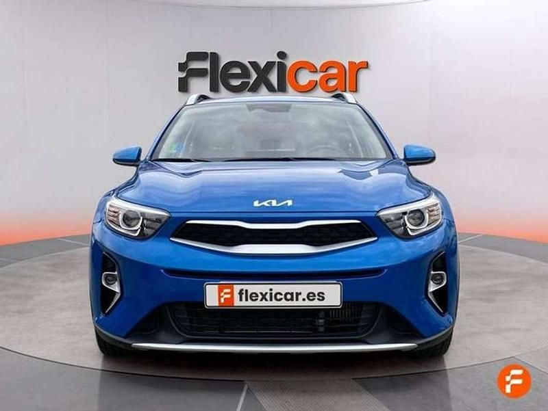 Usado Kia Stonic 101 CV (74 kW) 2024 Azul SUV