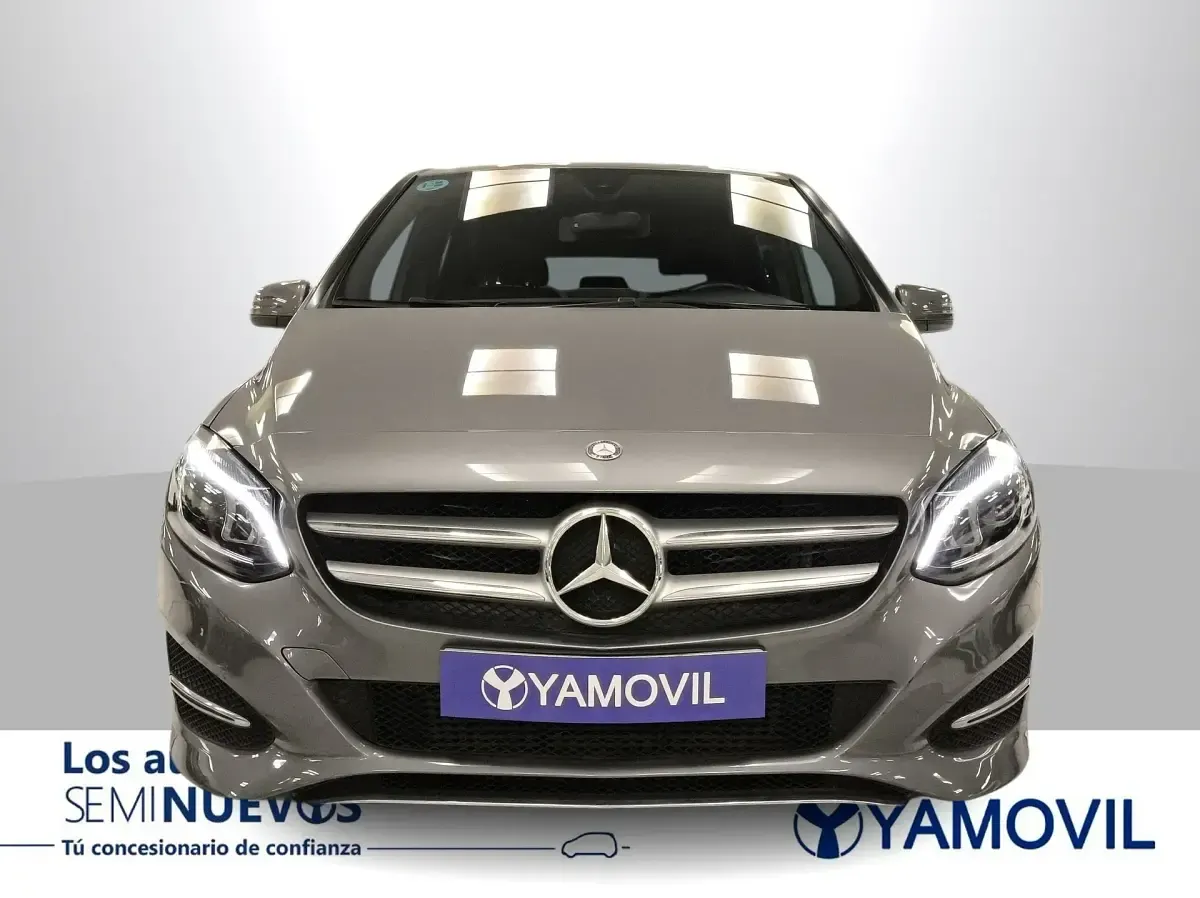 Occasion Mercedes B180 109 PK (80 kW) 2015 Grijs MPV