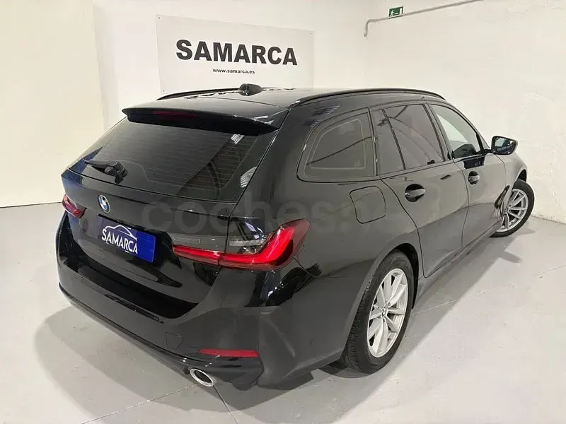 Usado BMW 320 190 CV (139 kW) 2022 Negro Familiar