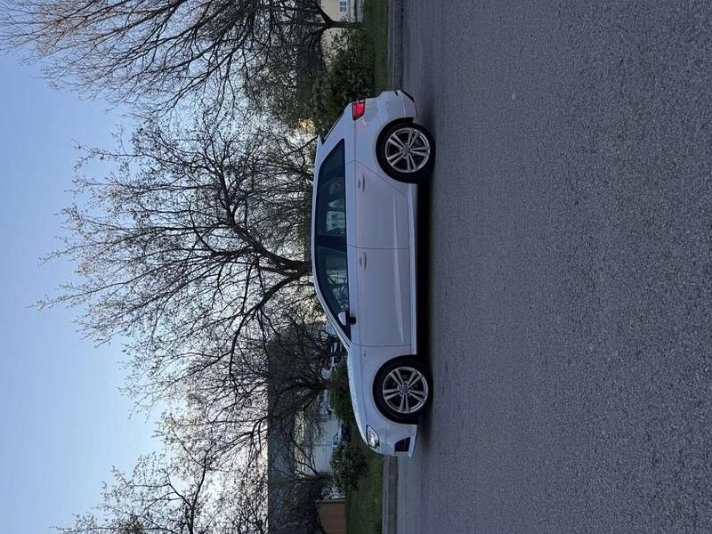 Usado Audi A3 Sportback S-Line 150 CV (110 kW) 2019 Blanco Utilitario