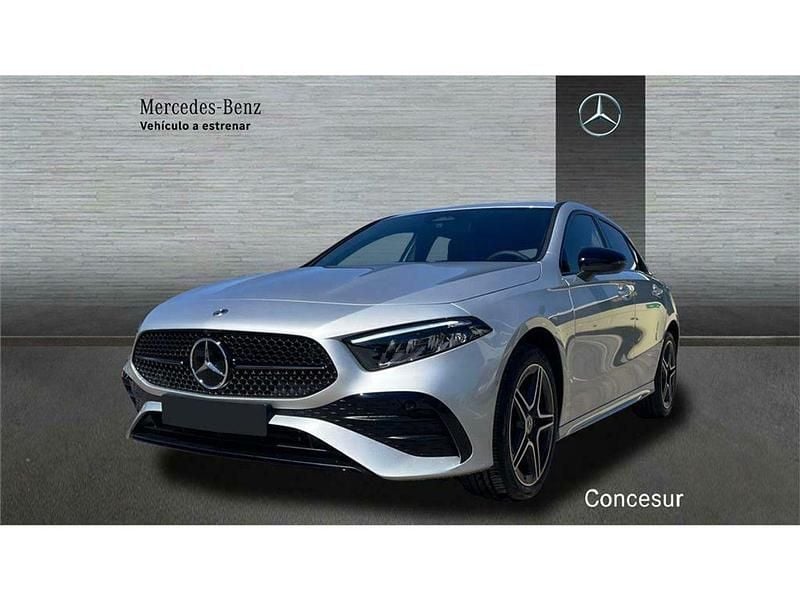 Gris Nuevo 2025 Mercedes A180 | 37.600 € (Precio justo) - Imagen 1/4