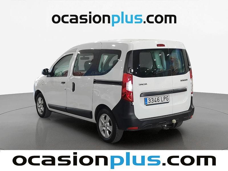 Usado Dacia Dokker Essentiel 95 CV (69 kW) 2021 Blanco Monovolumen