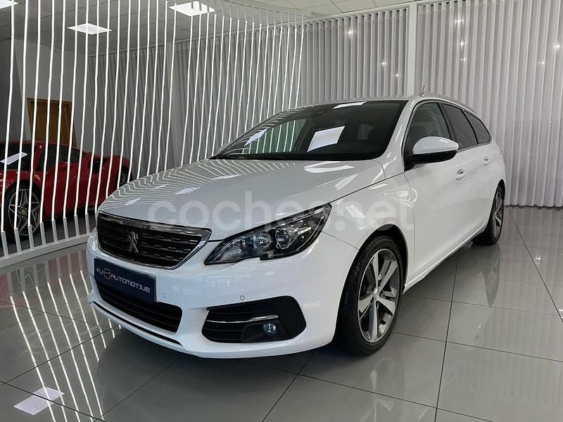Blanco Usado 2021 Peugeot 308 Allure Familiar | 11.990 € (Precio justo) - Imagen 1/4