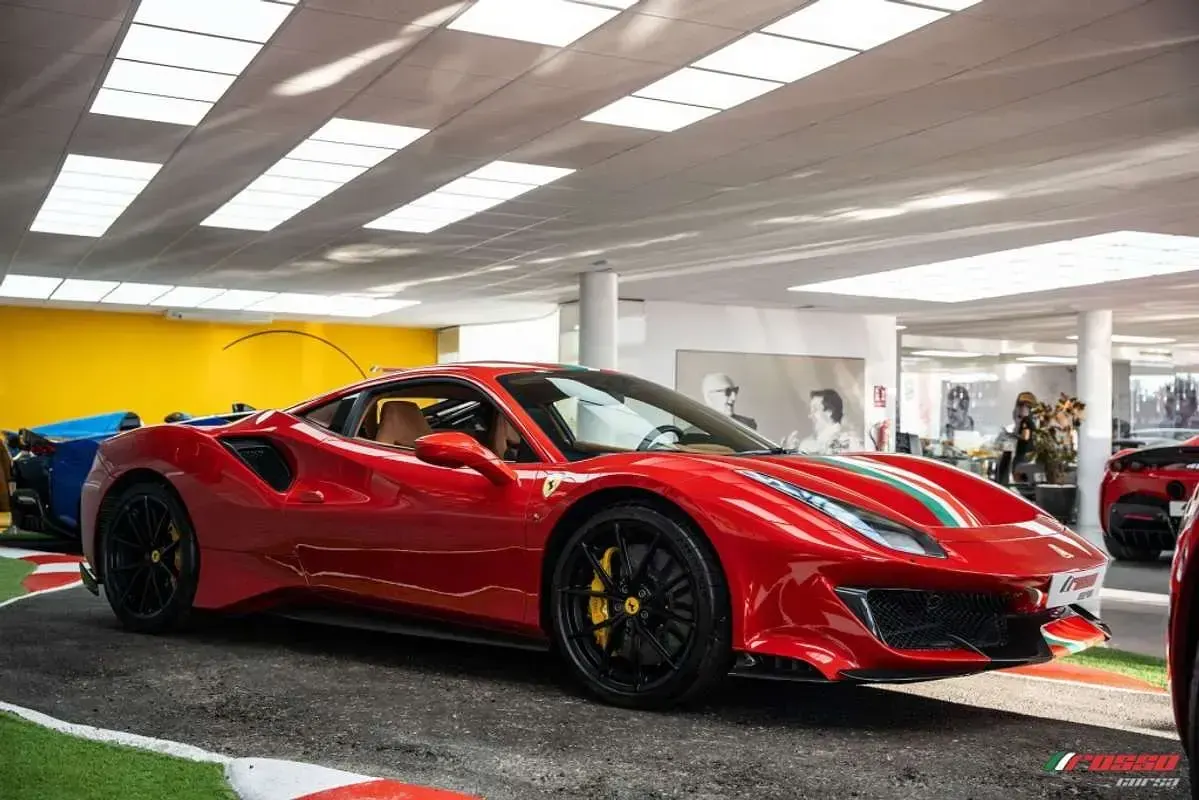 Usado Ferrari 488 721 CV (530 kW) 2019 Rojo Coupe