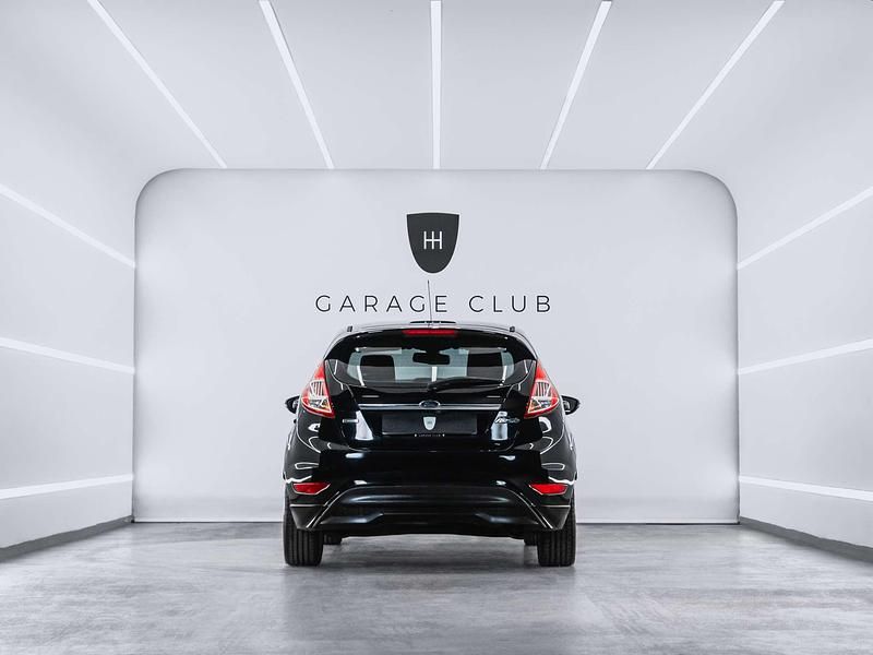 Usado Ford Fiesta ST-Line 101 CV (74 kW) 2017 Negro Berlina