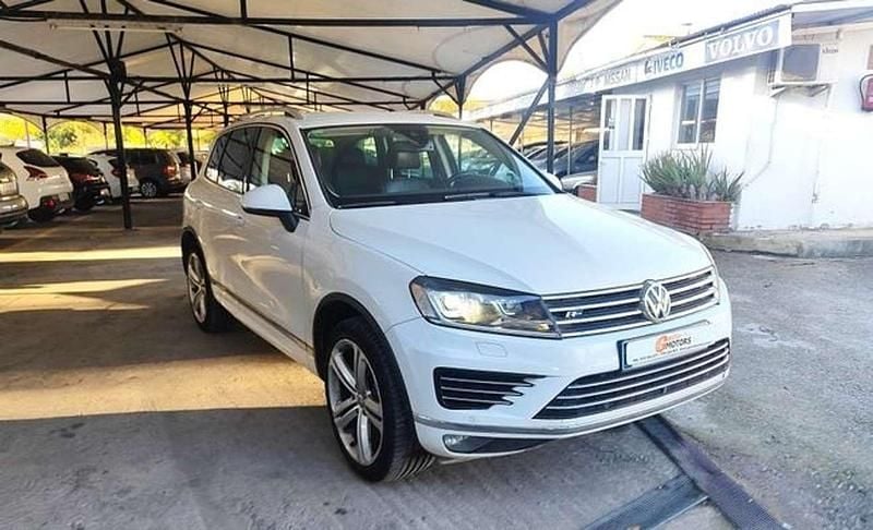 Usado VW Touareg R-line 262 CV (192 kW) 2015 Blanco SUV
