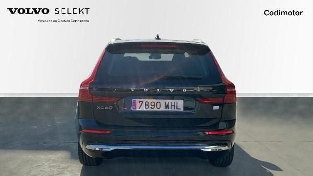 Usado Volvo XC60 Core 350 CV (257 kW) 2023 Negro SUV