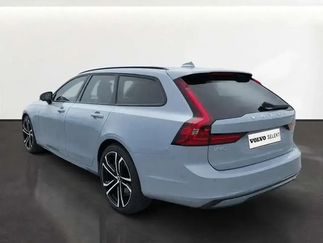 Usado Volvo V90 Ultra 351 CV (258 kW) 2024 Gris Familiar